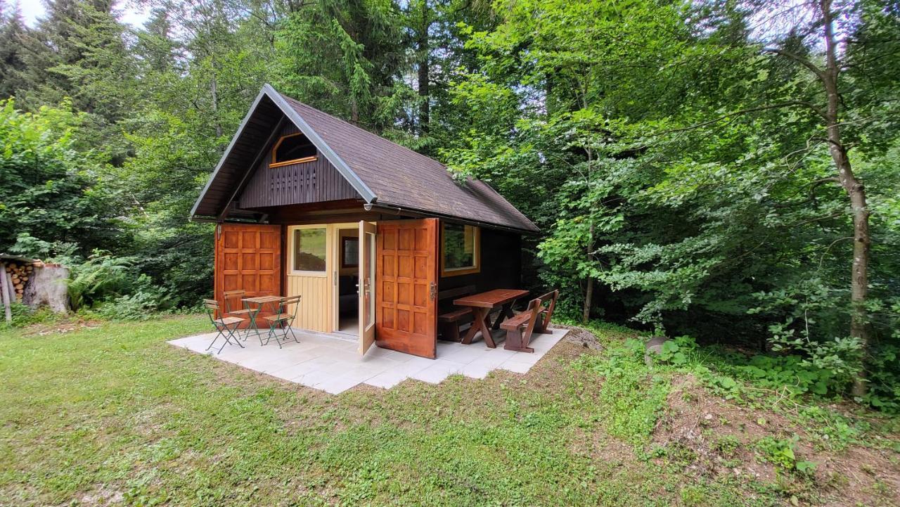Glamping Fikfak Campsite